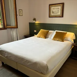 Zanobi 45 , Florencia Italia